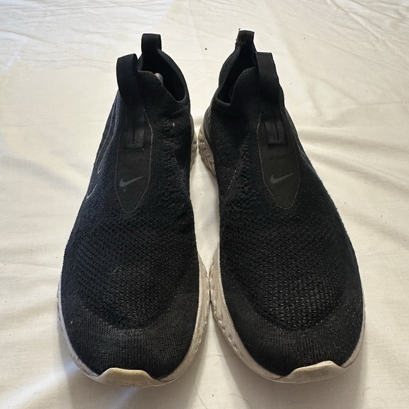 Nike Epic Phantom React Flyknit Mens 13 Shoes Black Slip On Sneaker Running - Picture 3 of 16